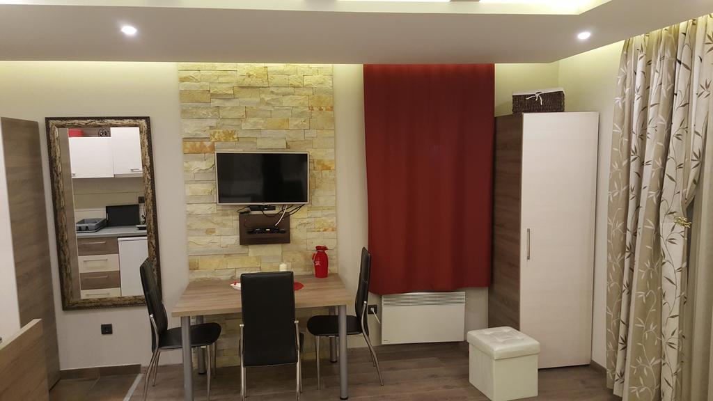 קופאוניק Apartman Mia Milmari מראה חיצוני תמונה