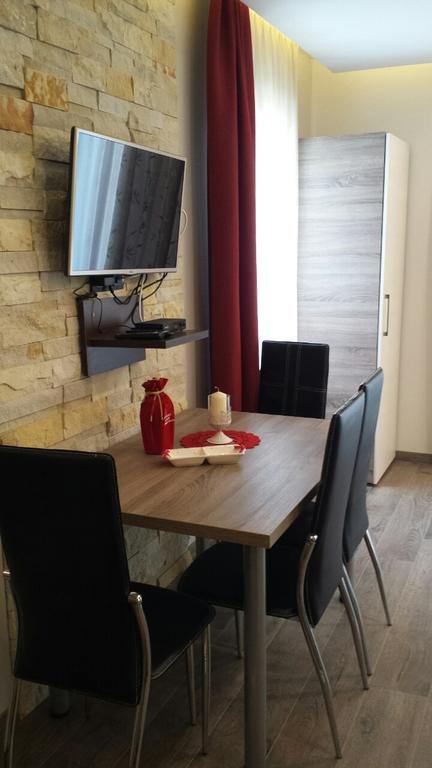 קופאוניק Apartman Mia Milmari מראה חיצוני תמונה