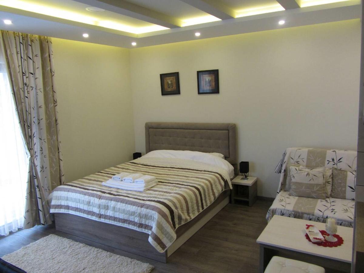 קופאוניק Apartman Mia Milmari מראה חיצוני תמונה